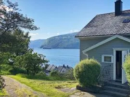 6 person holiday home in Utvik