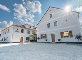 Burghof Apartments Hoyerswerda: Hoyerswerda şehrinde bir otel