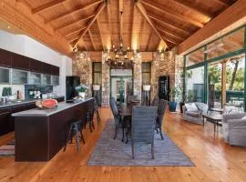 AGROLOGY LUX - 4 BEDROOM Luxurious villa on an Agricultural Haven Retreat