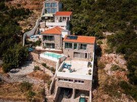 Luxury Holidays & Events - Villa Diva - Montenegro, cottage in Klinci