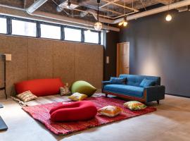 WISE OWL HOSTELS SAPPORO، بيت شباب في سابورو