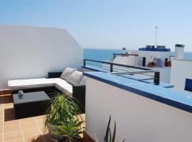 Penthouse by the beach, cottage in Torrox Costa