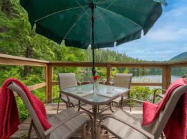 The Lakeside Cottage, huisdiervriendelijk hotel in Gibsons