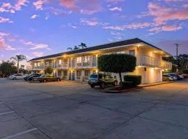 Motel 6-Temecula, CA - Historic Old Town