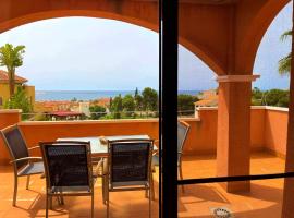 Sea view apartment with garden Mojon Hills, hotel v destinaci Isla Plana