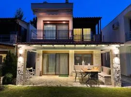 villa ATHINA