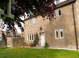 Woodview Farm, holiday home in Huddersfield