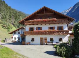 Garberhof-Stocker, apartment in Campo Tures