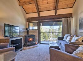 Alpine Meadows Condo with Mtn Views Near Lake Tahoe, hotel with parking in Alpine Meadows