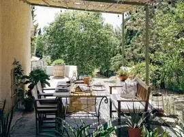 Tettix House