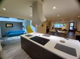 Luxury Architect Designed Apt 13 Mins to Royal mile, khách sạn ở Edinburgh