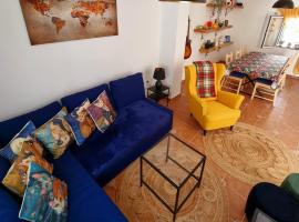 Holiday House - Casa de Monica, cottage in Cullera