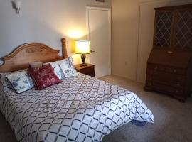 Dodge Residence, homestay in Tucson