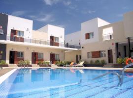 Aparthotel Novo Sancti Petri, hotel cerca de Playa de La Barrosa, Chiclana de la Frontera