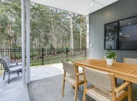 Karri Forest Vista-peaceful home with forest views