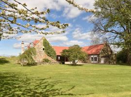 Gardener's Cottage, pet-friendly hotel in Elgin