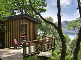 Down House, hotel with parking in Torridon