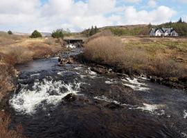 Falls Cottage, pet-friendly hotel in Uig