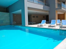 Whale - Apartment with Wi-Fi and heated pool, apartment sa São Martinho do Porto