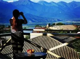 Qilimcha's Guesthouse & Art-Stay