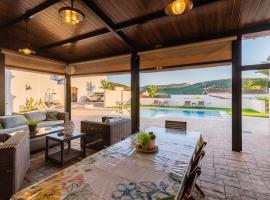 La Era Gran casa de vacaciones para grupos adaptad, alojamento de turismo rural em Rute