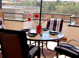 Apartamentos Cinco Rosas, hotel v destinaci Madrid