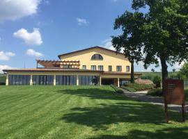 Pianderna Agriwellness, spa hotel in Scandiano