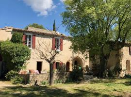 Sous le Micocoulier, Bed & Breakfast in Mérindol