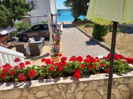 Beach House, appartement in Betina