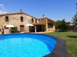 Masoveria de Cal Sastre, country house in Girona