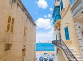 Central Valletta Townhouse
