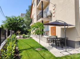 Paskal-Lux Family Apartments with free parking, hotel near Paskal Bath, Budapest