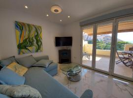 NIDO DEL AMOR deluxe 1a linéa Terraza Indoorpool Wifi Aire Netflix 10 metros a Cala del Pino