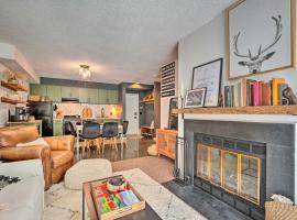 Ski-InandSki-Out Magic Mountain Condo with Deck!, skidresort i Londonderry