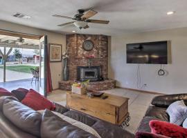 Spacious Lancaster Family Ranch - BBQ and Patio, cottage a Lancaster