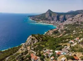 Villa KING with private pool with hydromassage, 4 bedrooms, 3km from sea and town Omiš