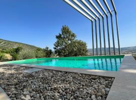 Villa Mona ,heated swimming pool