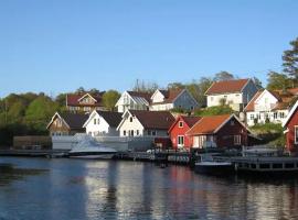 Flekkerøy sjøboder 4 soverom 8 senger: Kjere şehrinde bir kiralık tatil yeri
