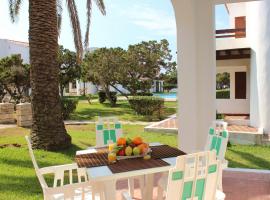 Yucas Homes, hotel em Cala en Blanes