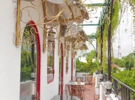 Bich Ngoan HOTEL