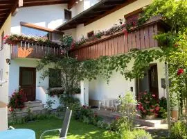 Ferienwohnungen Gmeiner