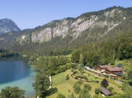 Hotel Pension Hubertus, beach hotel in Bad Reichenhall