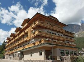 Hotel Colfosco, hotel en San Martino di Castrozza
