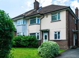 Beech Road Apartment St Albans by PAY AS U STAY, alquiler vacacional en St Albans