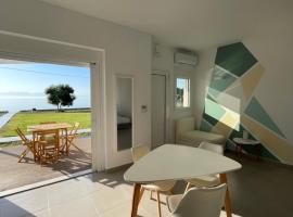 Greek Dream Residence, Ferienwohnung mit Hotelservice in Agios Andreas