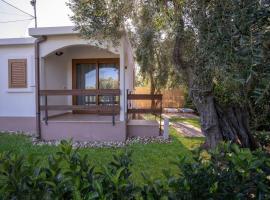 Holiday Apartment orchidea with swimming pool and private beach -3, khách sạn ở Mattinata