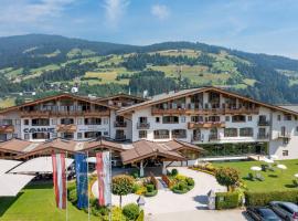 Hotel & Spa Sonne 4 Sterne Superior, hotel v destinácii Kirchberg in Tirol