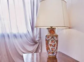 Elegant apartment with LIFT in historical 1600 Palace, a few min walk from San Marco Square