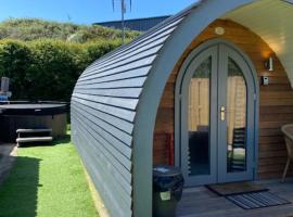 The Pod, hotel with pools in Aberystwyth