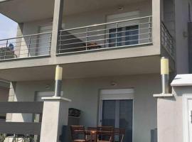 Town House - Ocean View，位于尼基季的酒店